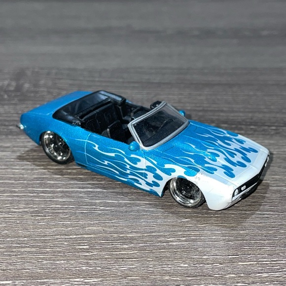 JADA TOYS 1967 CHEVY CAMARO Convertible Blue White Flames Diecast 1/64 - Picture 5 of 8
